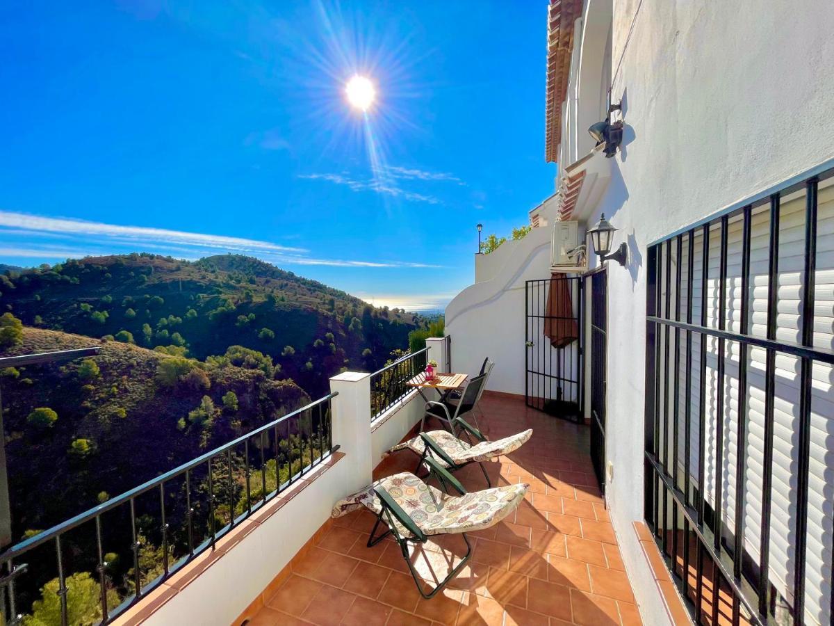 Axarquia , Frigiliana, Terraza Privada Con Vistas A La Montana Rio Y Al Mar Frigiliana