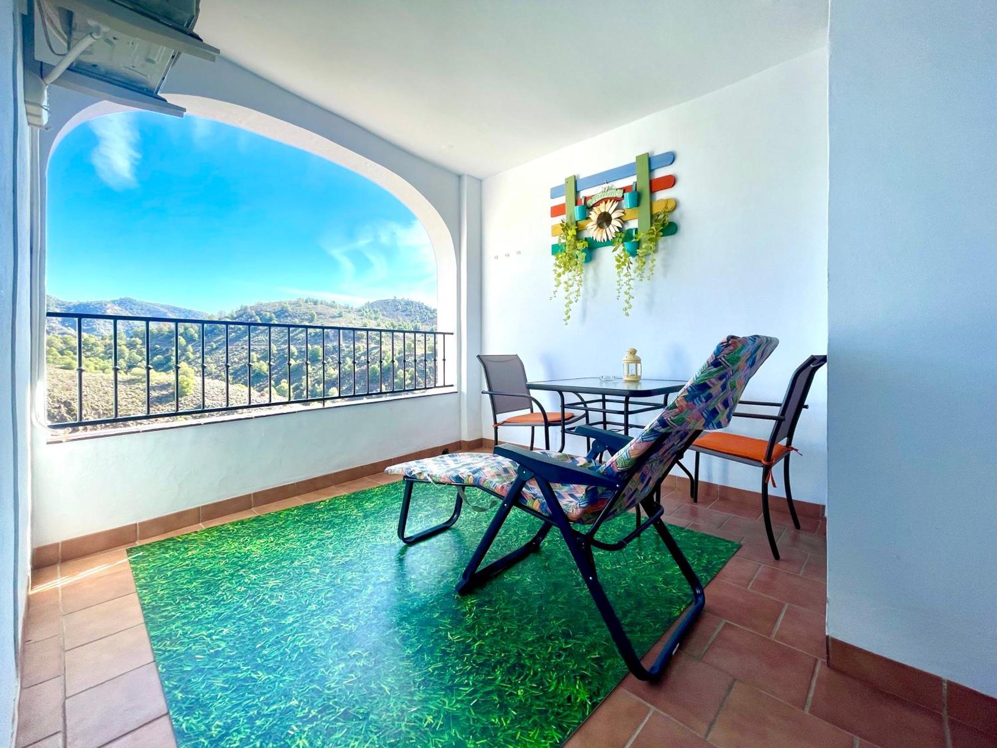 Axarquia , Frigiliana, Terraza Privada Con Vistas A La Montana Rio Y Al Mar * Frigiliana