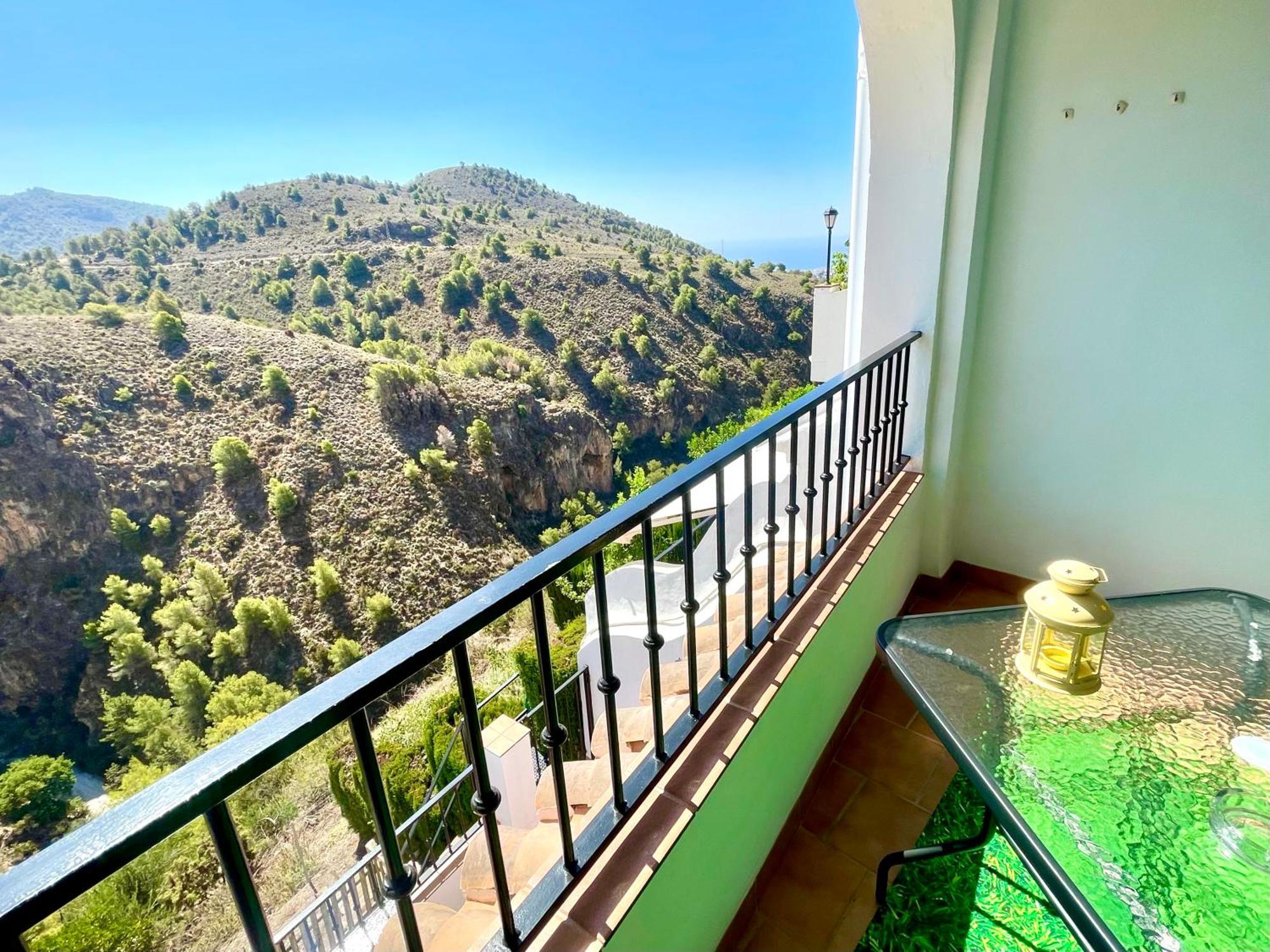 Axarquia , Frigiliana, Terraza Privada Con Vistas A La Montana Rio Y Al Mar Frigiliana
