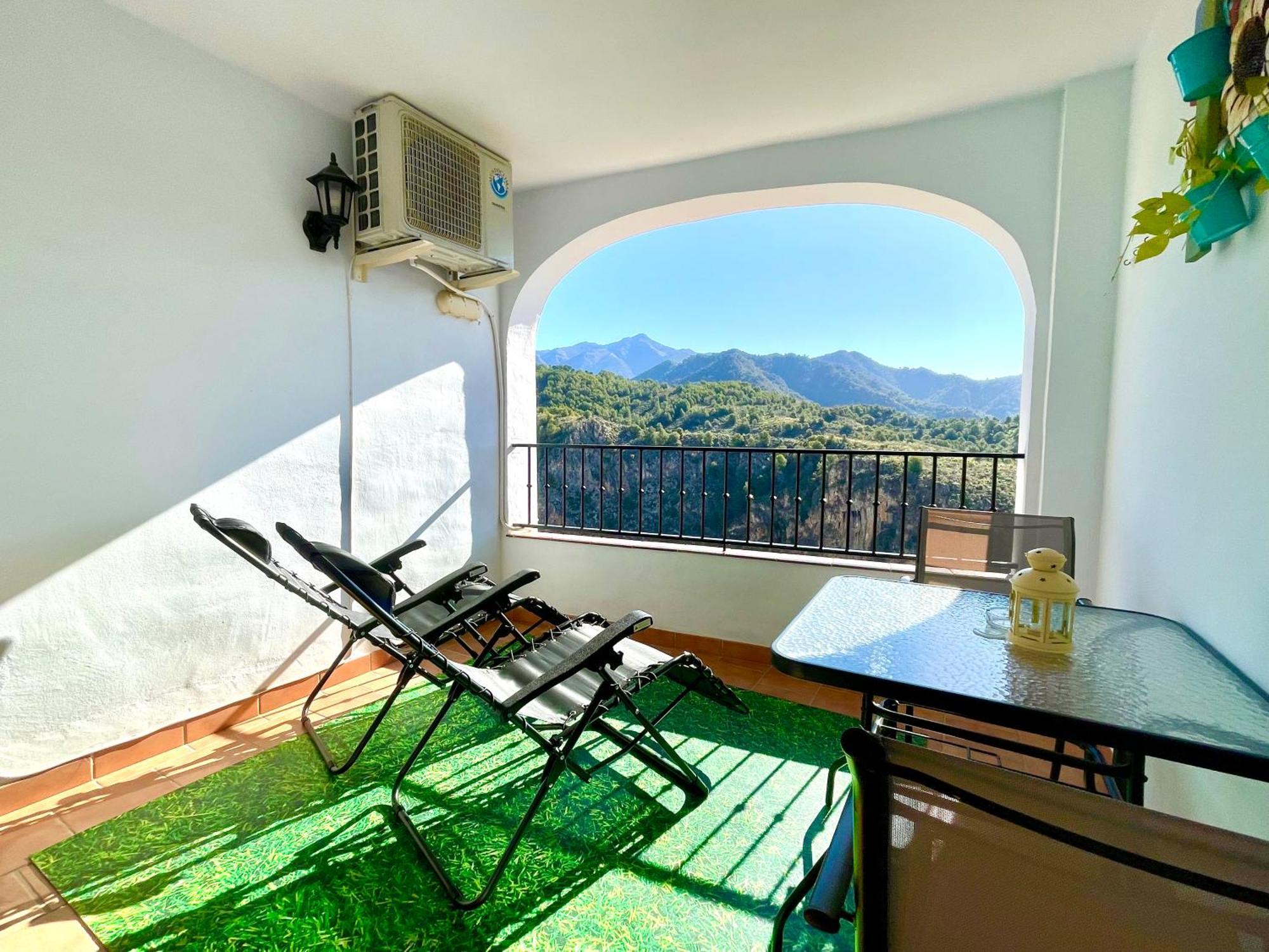 Axarquia , Frigiliana, Terraza Privada Con Vistas A La Montana Rio Y Al Mar Apartment Frigiliana