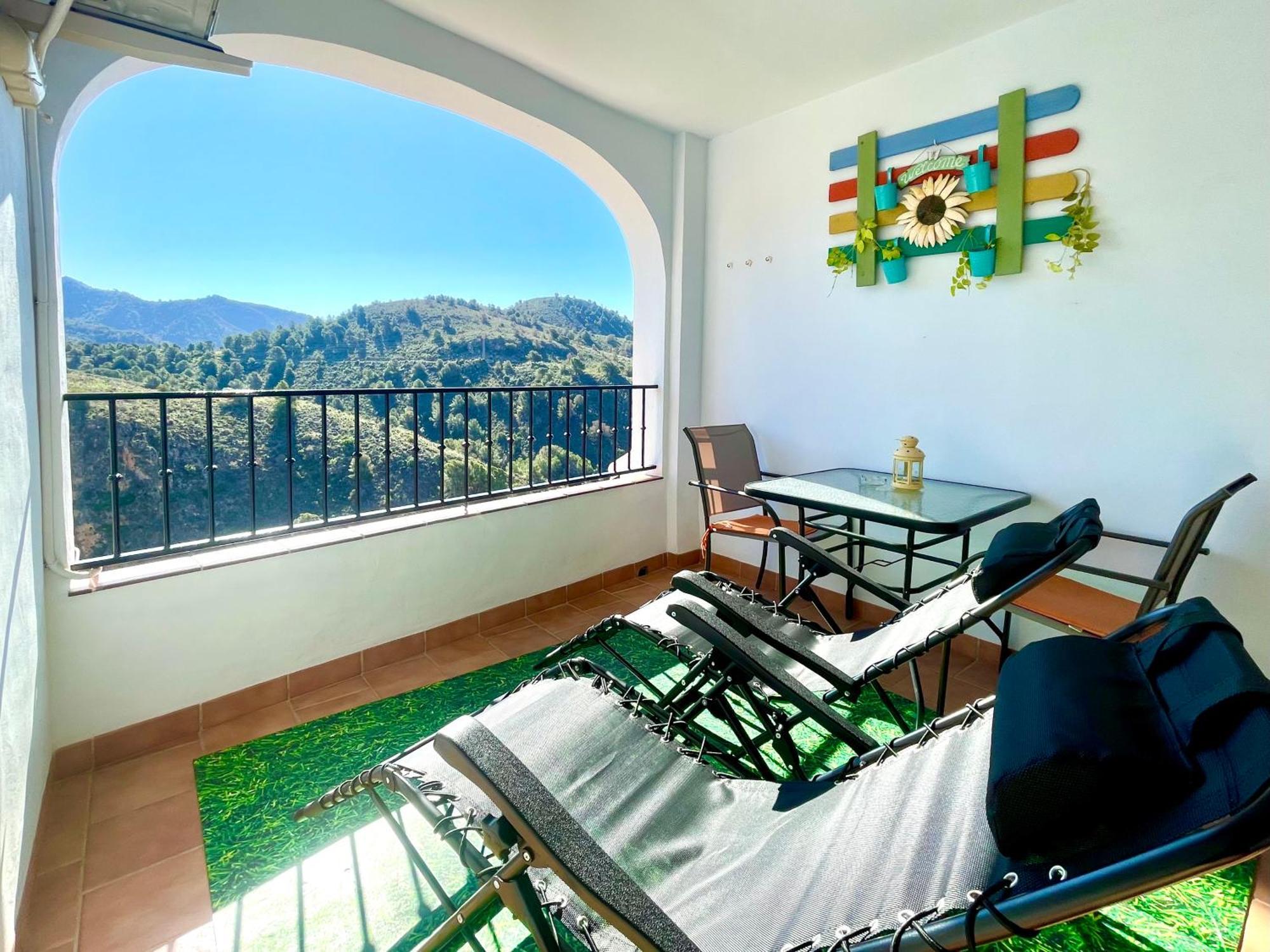Apartment Axarquia , Frigiliana, Terraza Privada Con Vistas A La Montana Rio Y Al Mar Frigiliana