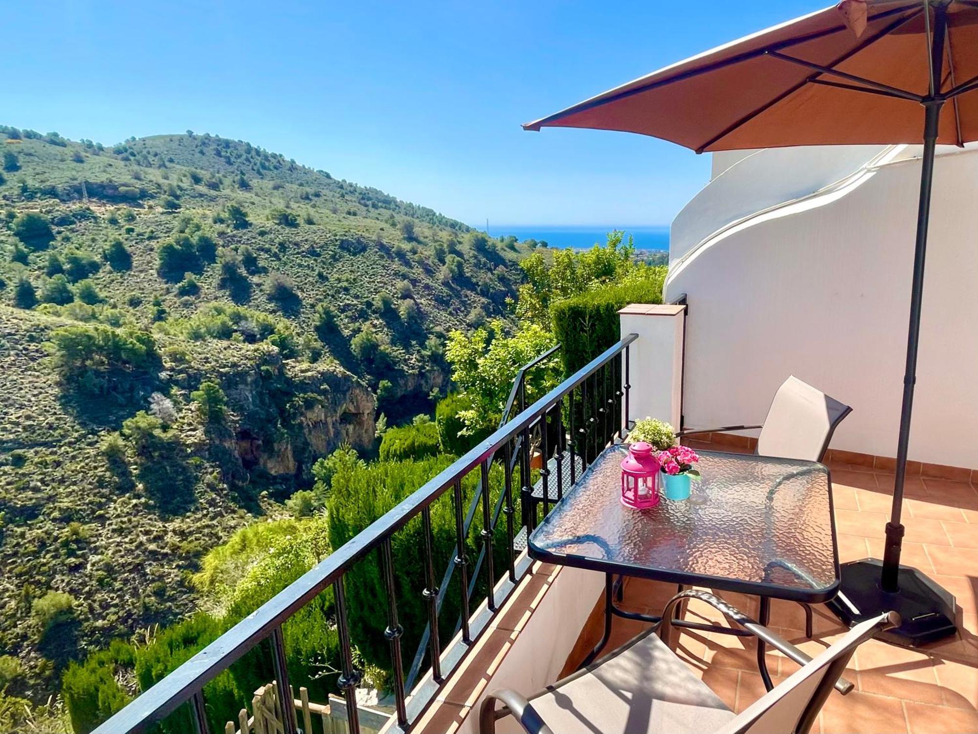 Axarquia , Frigiliana, Terraza Privada Con Vistas A La Montana Rio Y Al Mar
