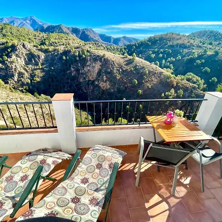 Apartamentos Axarquia , Frigiliana, Terraza Privada Con Vistas A La Montana Rio Y Al Mar Exterior foto