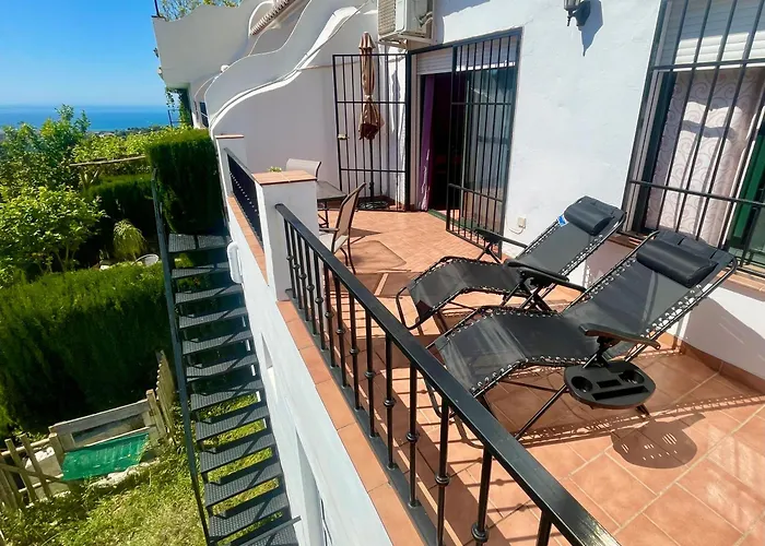 Apartamentos Axarquia , Frigiliana, Terraza Privada Con Vistas A La Montana Rio Y Al Mar