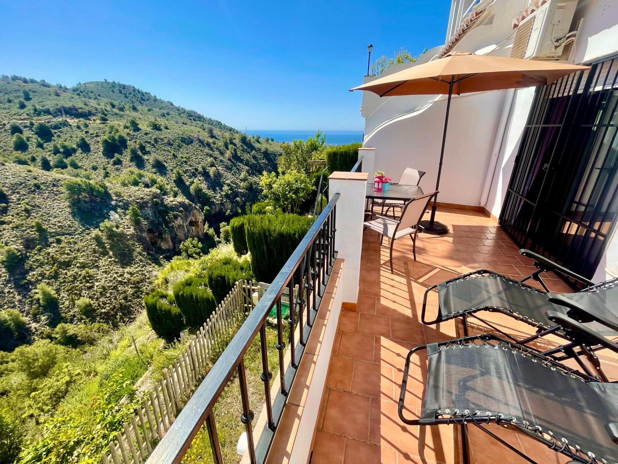 Axarquia , Frigiliana, Terraza Privada Con Vistas A La Montana Rio Y Al Mar Apartment